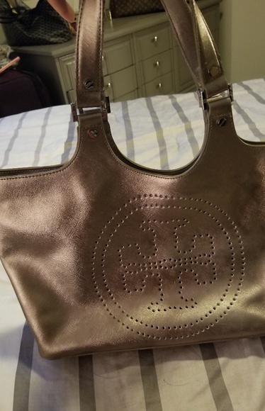 Authentic Tory Burc Silver Perforated Logo Handbag - Picture 7 of 8